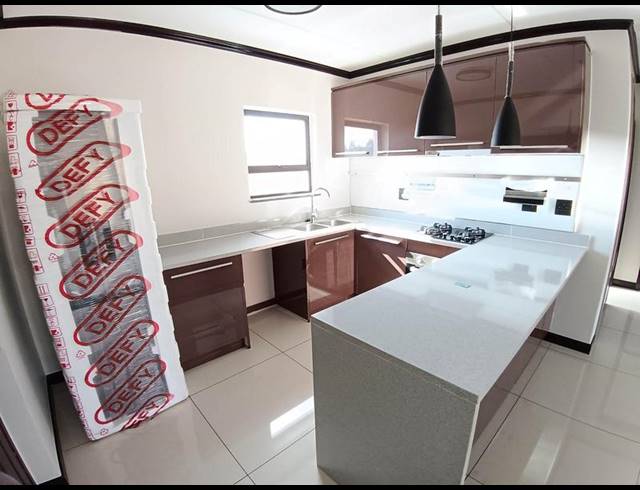 2 BEDROOM PROPERTY TO RENT IN BLUE HILLS